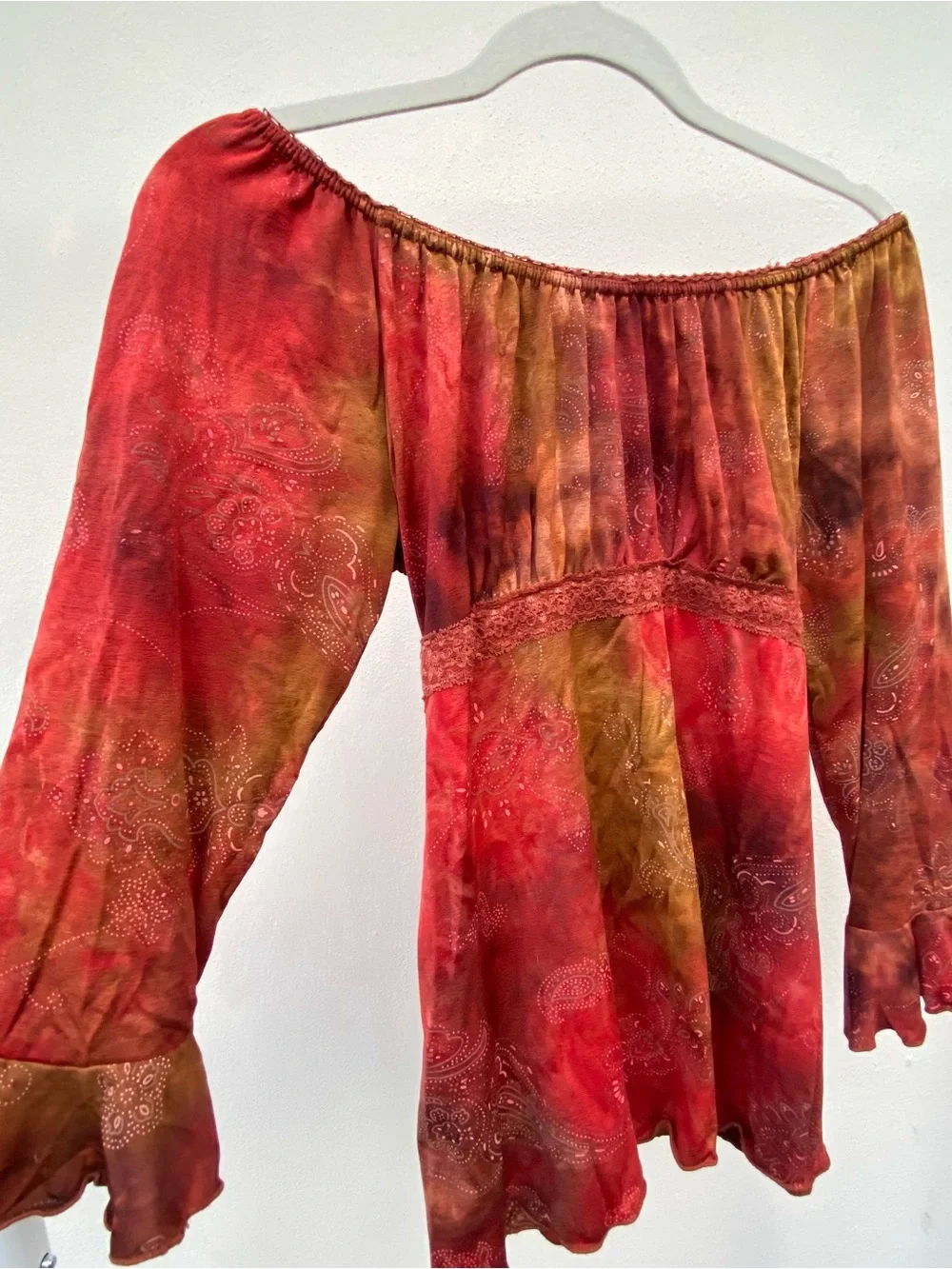 Y2K Red Paisley Babydoll Off Shoulder Tie Back Blouse Size Medium - Picture 2 of 8